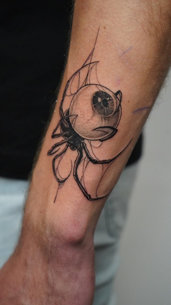 Blackwork tattoo by Zhu Inks - San Diego